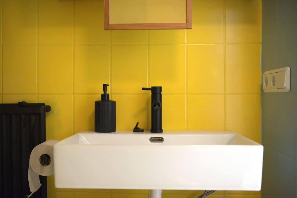 Gemuetliche Souterrain Wohnung 뤼네부르크 외부 사진